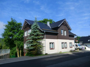 Pension Oberhof 810 M